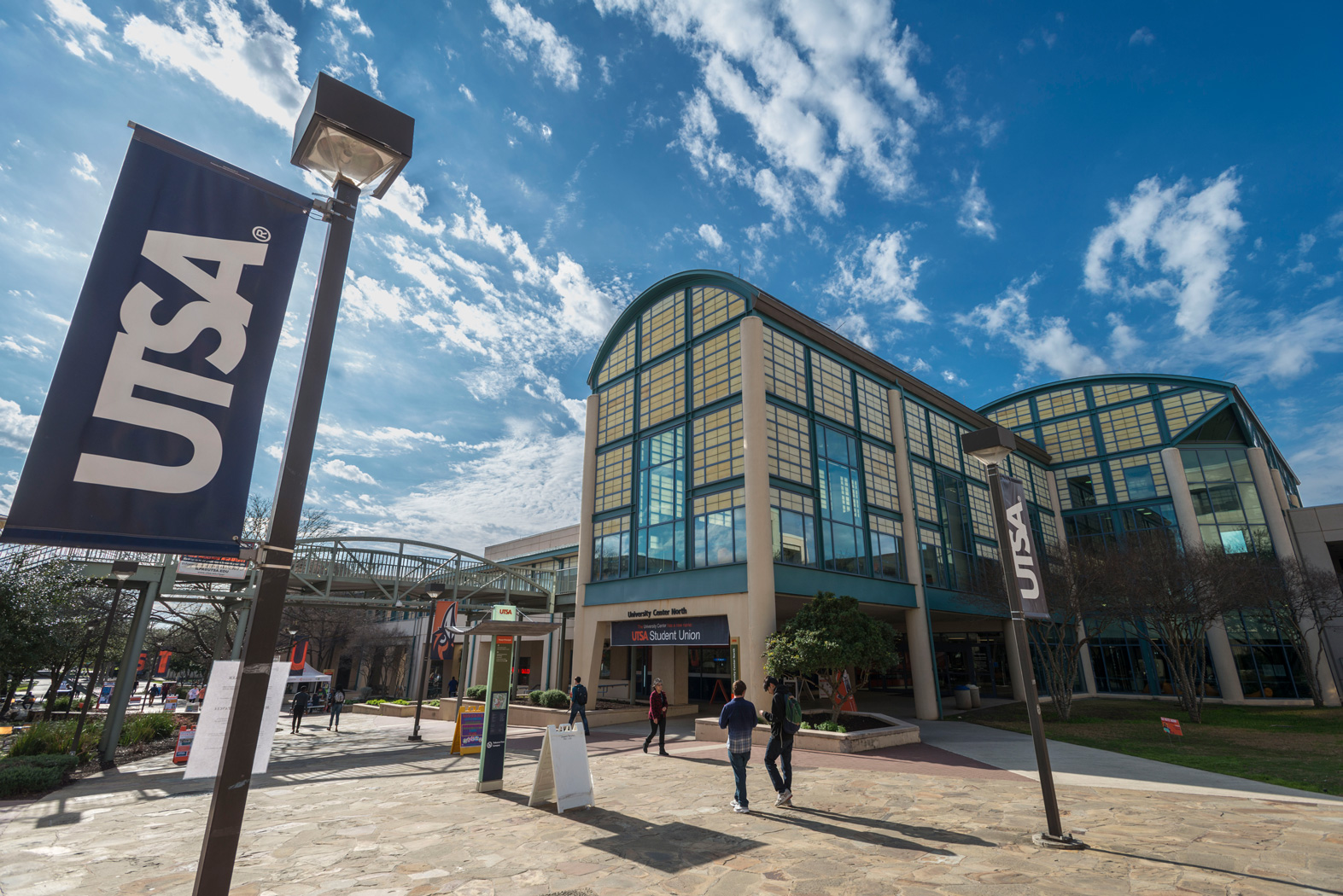 UTSA Student Union outside view